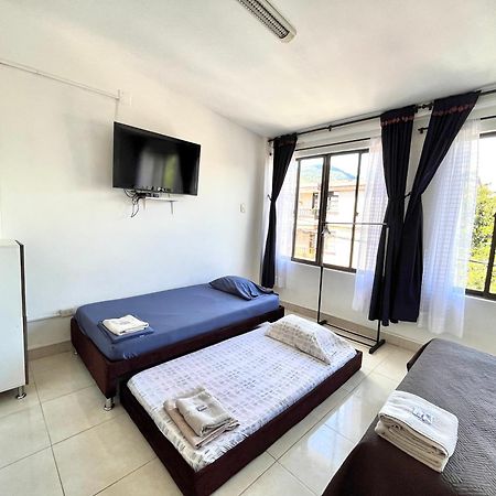 Apartaestudio Centro Pereira Un Solo Ambiente Bagian luar foto